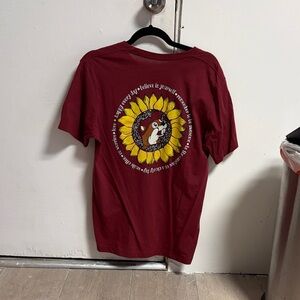 Buccees T-Shirt with Sunflower Graphic